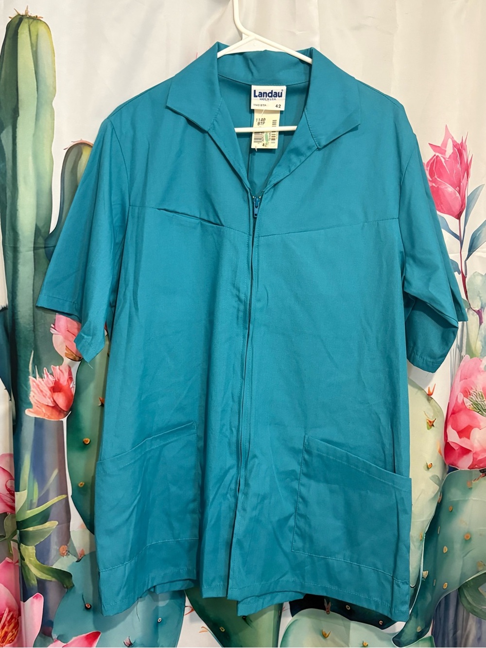 Landau Blue Solid Zip Front Short Sleeve Medical Scrub Top, Size 2XL 42 (1140)
